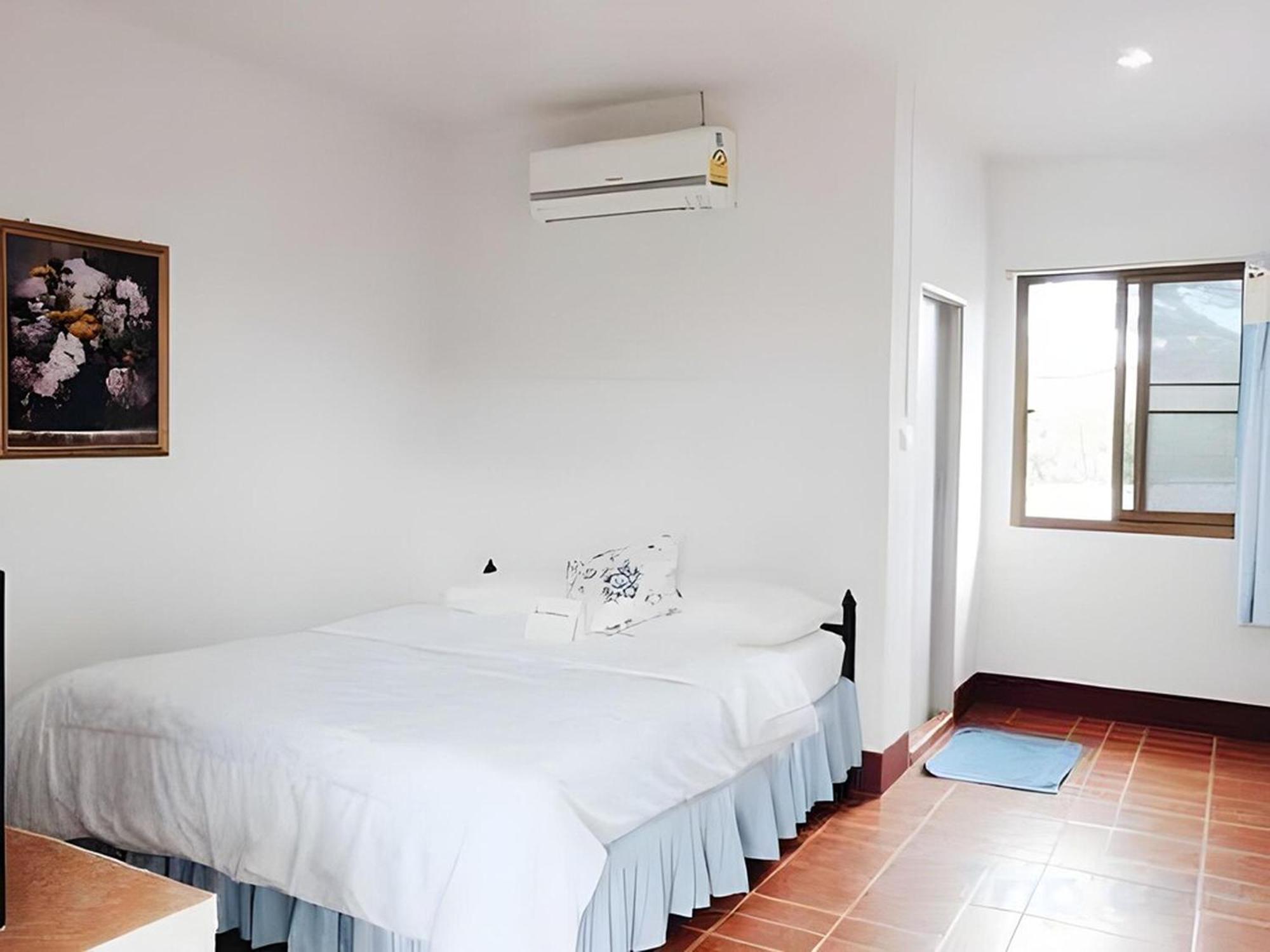 Baan Nuk Anong Hotel Chiang Rai Buitenkant foto